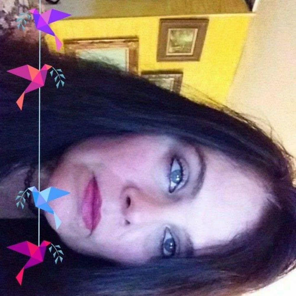 Meet your Posher, Layna